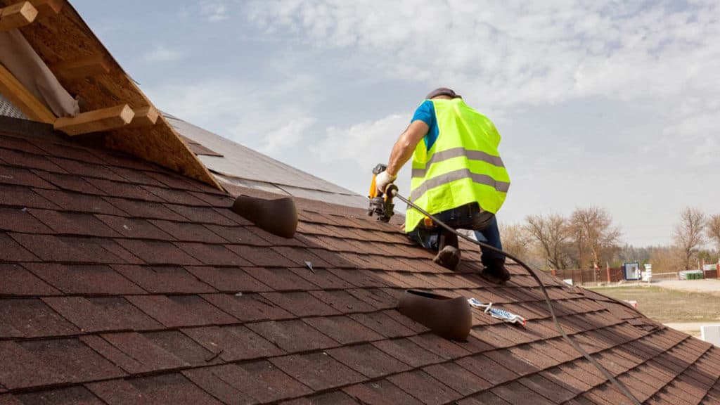 What to Look For in Your San Antonio Roofer - Bison Roofing